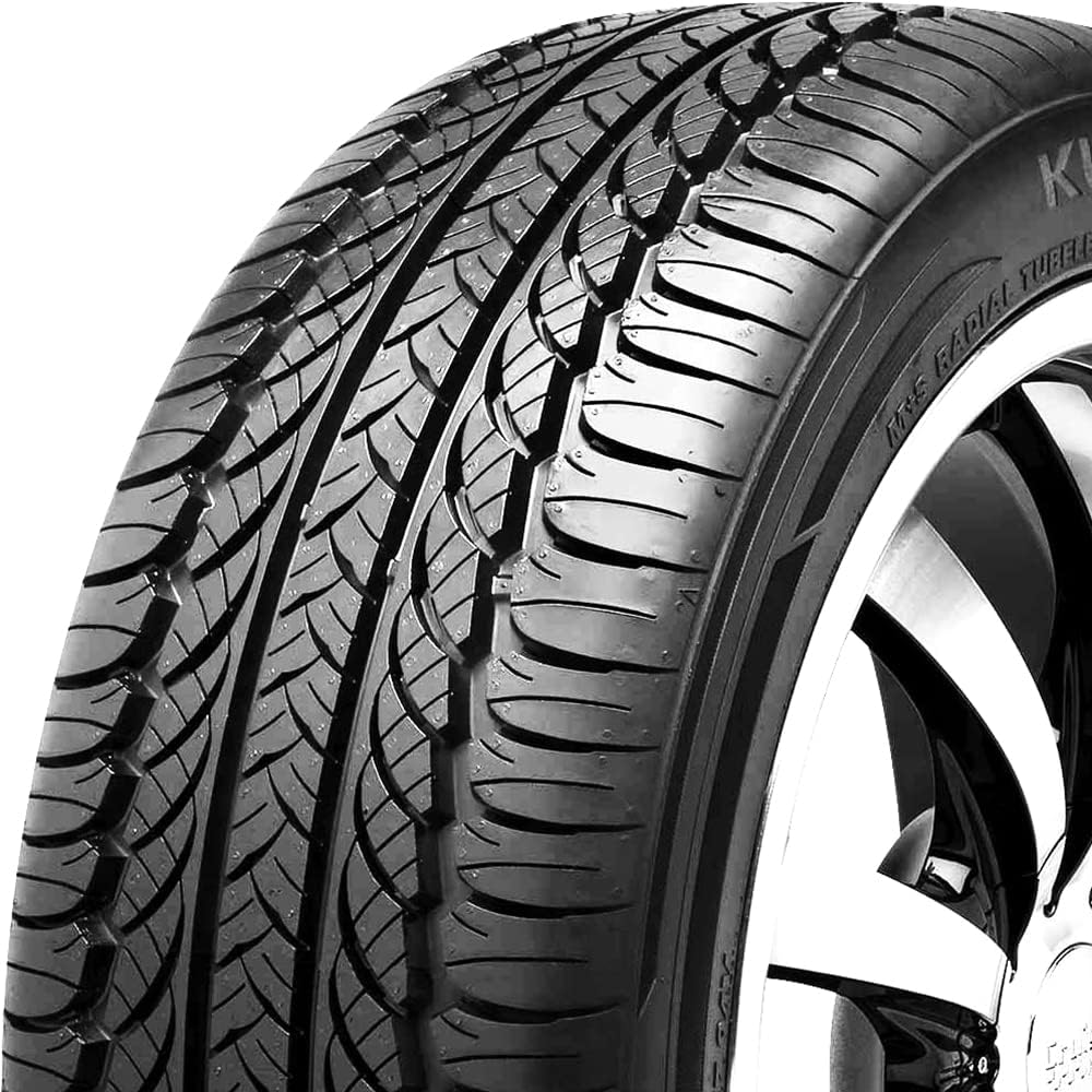 Lắp ráp vỏ ô tô KUMHO cho xe du lịch